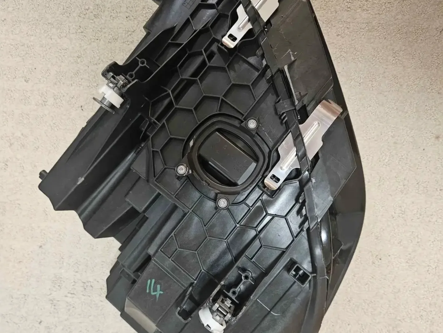 Selling headlights 2019-2024 BMW M8 8501 - Image 3