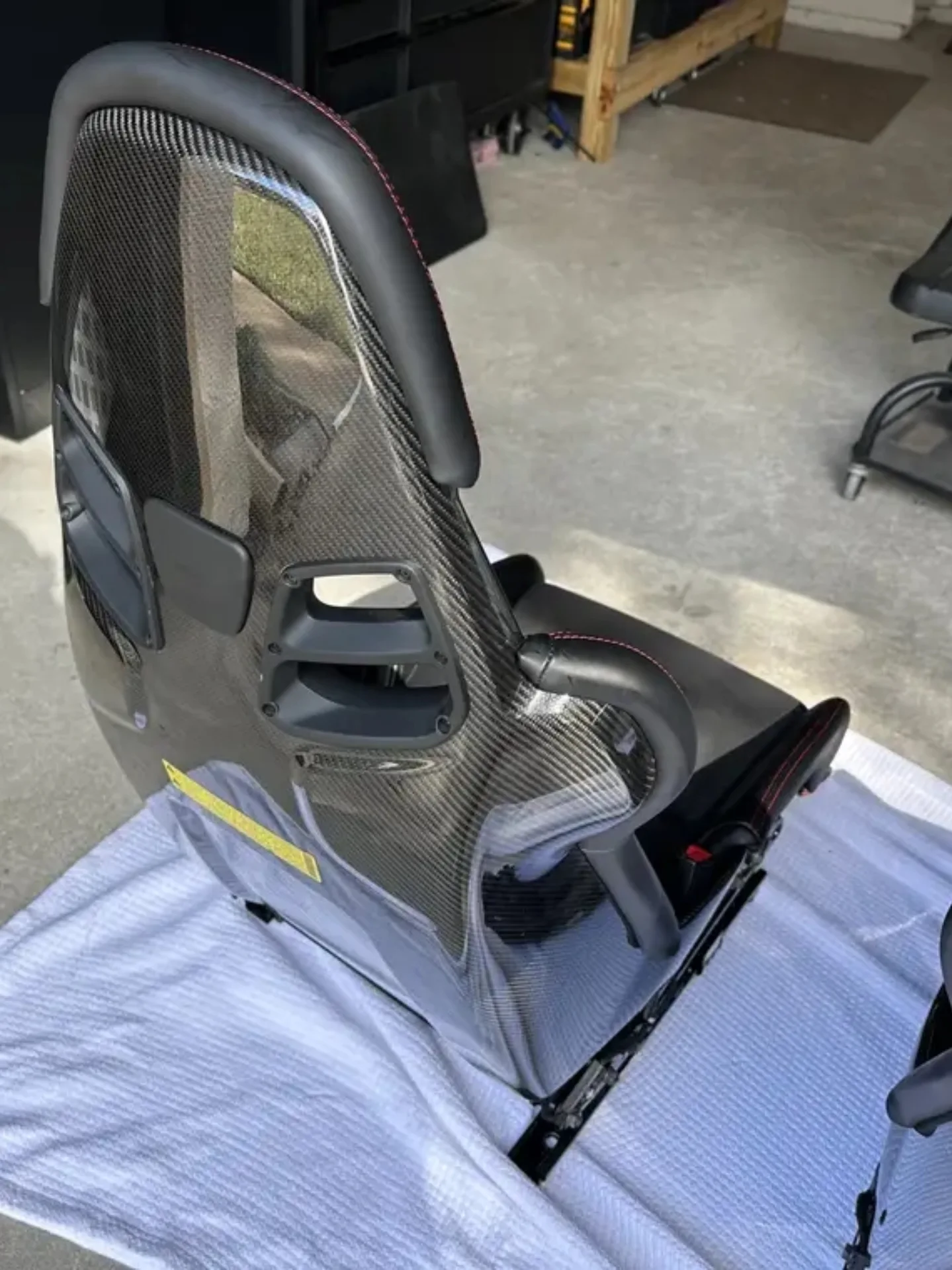 Porsche GTS Carbon Bucket Seats - Image 3