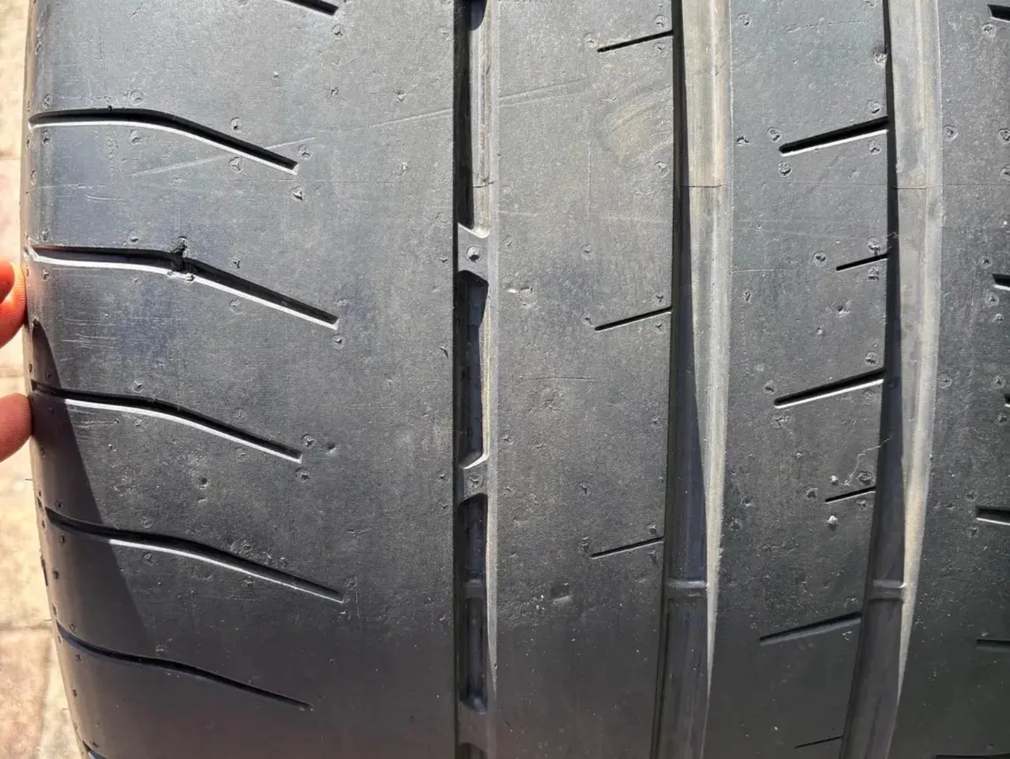 Porsche 992 911 factory wheels - Image 2